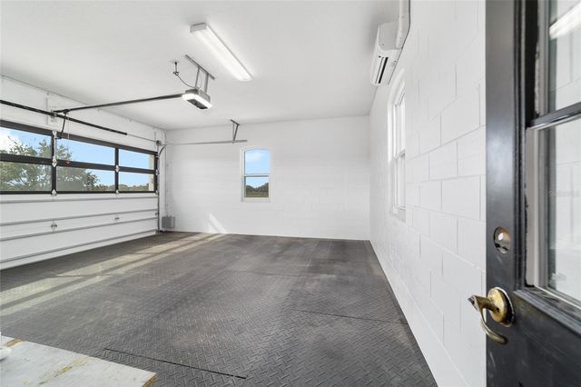 11407 N MAGNOLIA AVENUE, Ocala, FL 34475