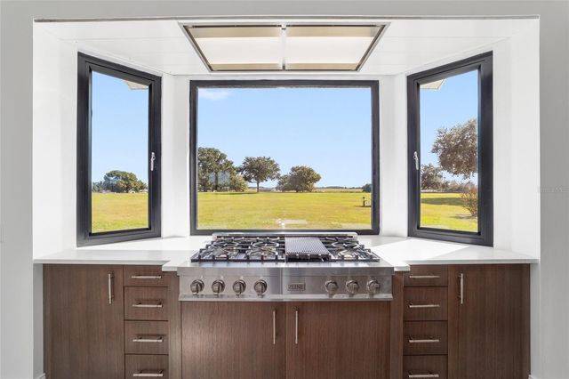 11407 N MAGNOLIA AVENUE, Ocala, FL 34475