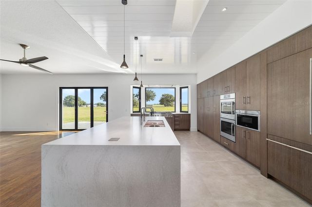 11407 N MAGNOLIA AVENUE, Ocala, FL 34475