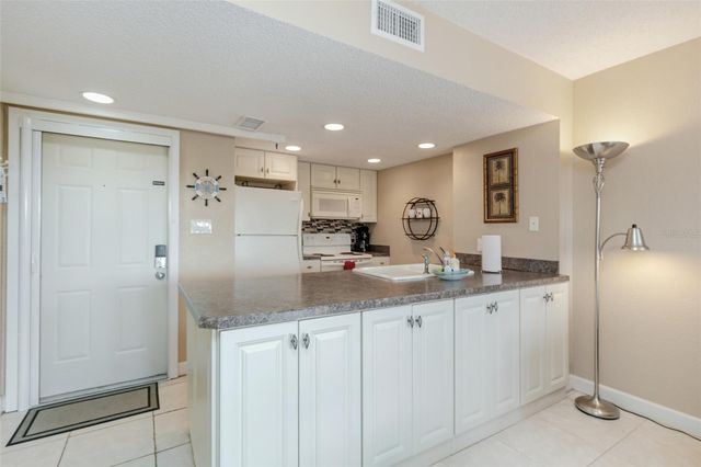 3170 MATECUMBE ROAD 127, Punta Gorda, FL 33955