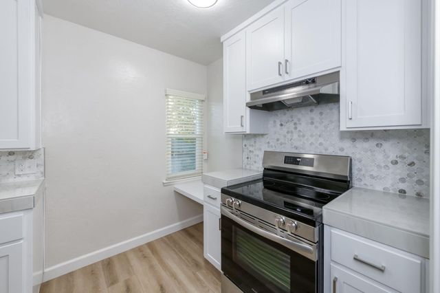 326 E Dudley Avenue, Fresno, CA 93728