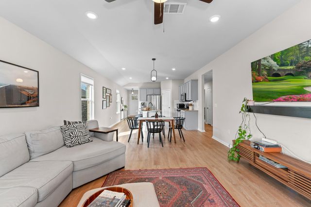 213 Mais DR, Georgetown, TX 78626