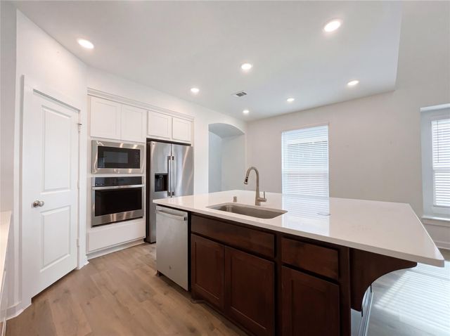 118 Neches Nook Court, Conroe, TX 77304