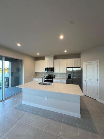 12378 AMBER CREEK CIRCLE, Lakewood Ranch, FL 34211