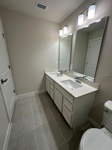 12378 AMBER CREEK CIRCLE, Lakewood Ranch, FL 34211