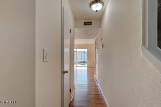 621 W Indiana Ave Apt 1, Deland, FL 32720