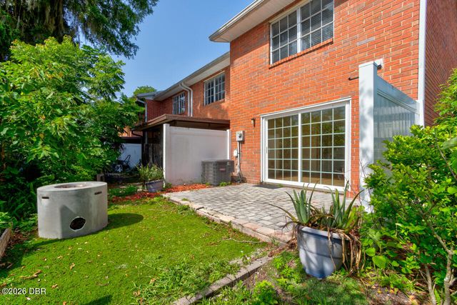 621 W Indiana Ave Apt 1, Deland, FL 32720