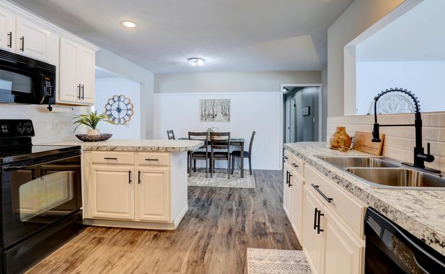 9538 Crescent Drive, Blendon Twp, MI 49464