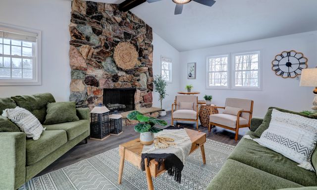 9538 Crescent Drive, Blendon Twp, MI 49464