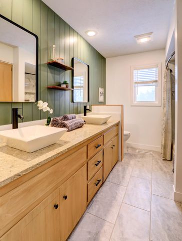 9538 Crescent Drive, Blendon Twp, MI 49464