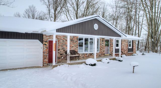 9538 Crescent Drive, Blendon Twp, MI 49464