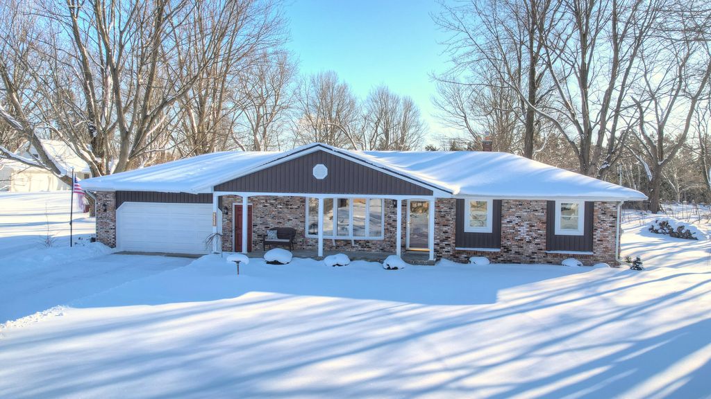 9538 Crescent Drive, Blendon Twp, MI 49464