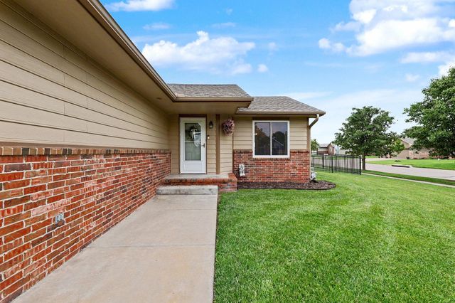3724 S Westgate, Wichita, KS 67215