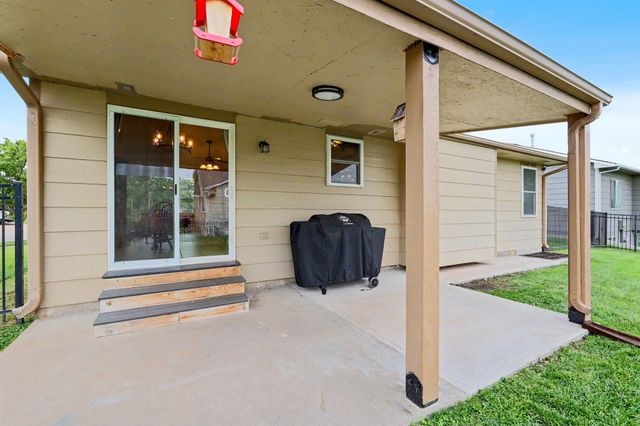 3724 S Westgate, Wichita, KS 67215