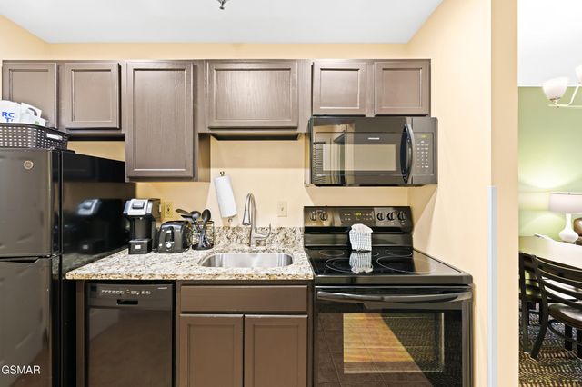 225 Collier Drive, Sevierville, TN 37862