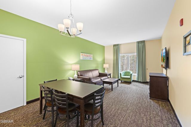 225 Collier Drive, Sevierville, TN 37862