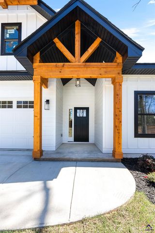 112 Friar Tuck Avenue, Warner Robins, GA 31088