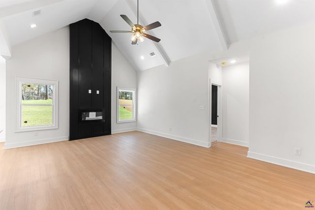 112 Friar Tuck Avenue, Warner Robins, GA 31088