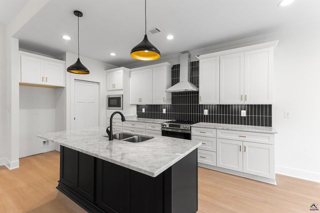 112 Friar Tuck Avenue, Warner Robins, GA 31088