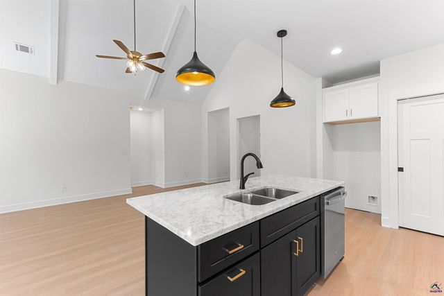 112 Friar Tuck Avenue, Warner Robins, GA 31088