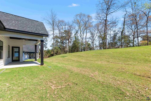 112 Friar Tuck Avenue, Warner Robins, GA 31088