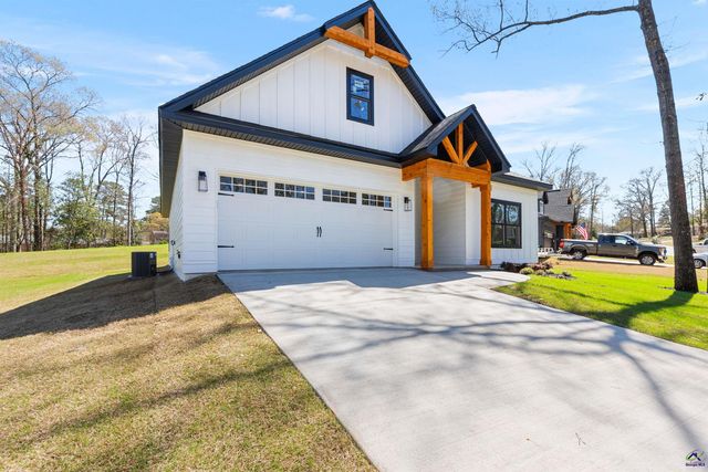 112 Friar Tuck Avenue, Warner Robins, GA 31088