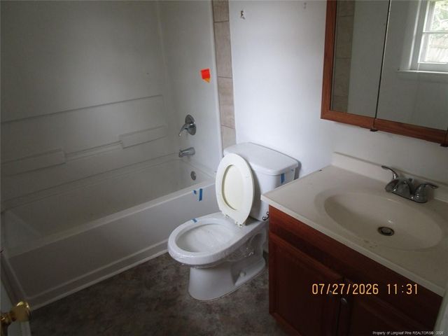 6551 People Street, Fayetteville, NC 28304
