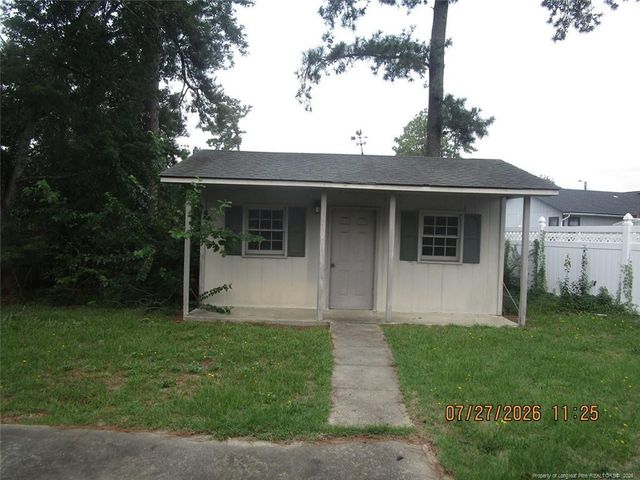 6551 People Street, Fayetteville, NC 28304