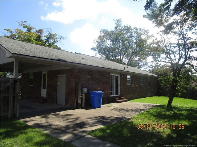 6551 People Street, Fayetteville, NC 28304