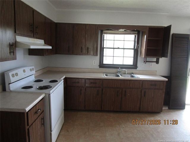 6551 People Street, Fayetteville, NC 28304
