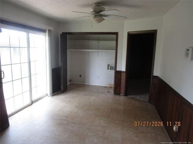 6551 People Street, Fayetteville, NC 28304