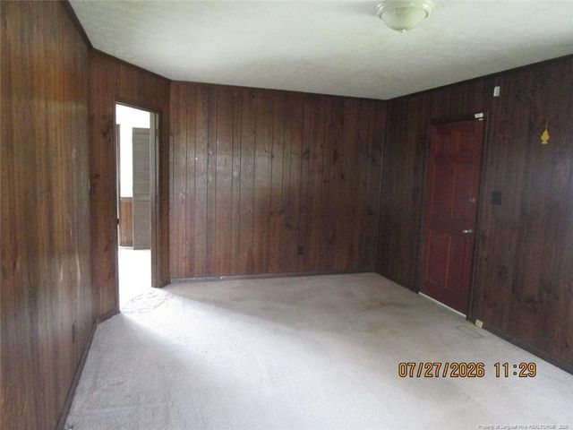 6551 People Street, Fayetteville, NC 28304