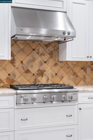 208 Kaitlyn Ln, Danville, CA 94506