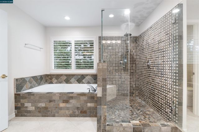 208 Kaitlyn Ln, Danville, CA 94506