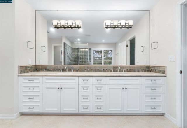 208 Kaitlyn Ln, Danville, CA 94506