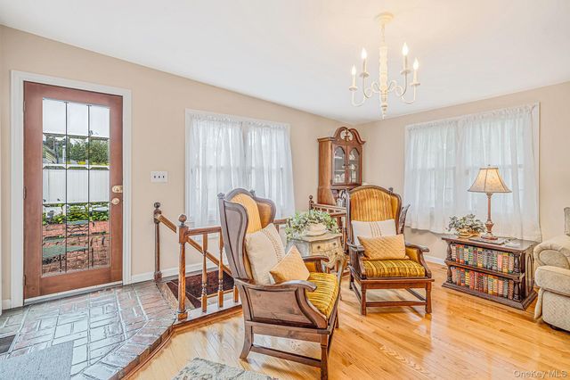 2909 Connecticut Avenue, Medford, NY 11763