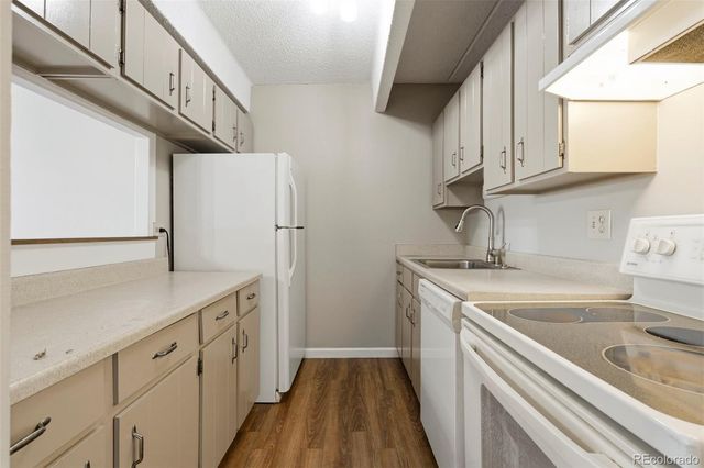 8060 E Girard Avenue 612, Denver, CO 80231