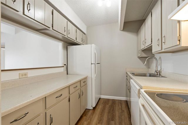 8060 E Girard Avenue 612, Denver, CO 80231
