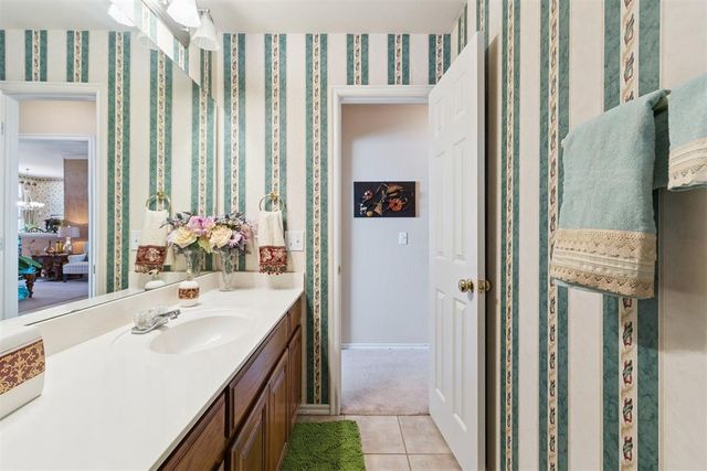 1941 Oxford Street, Edmond, OK 73013