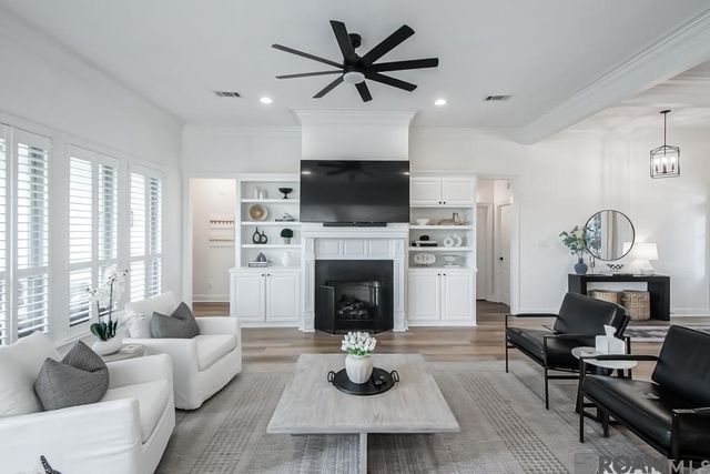 6115 Jonathan Alaric Ave, Gonzales, LA 70737