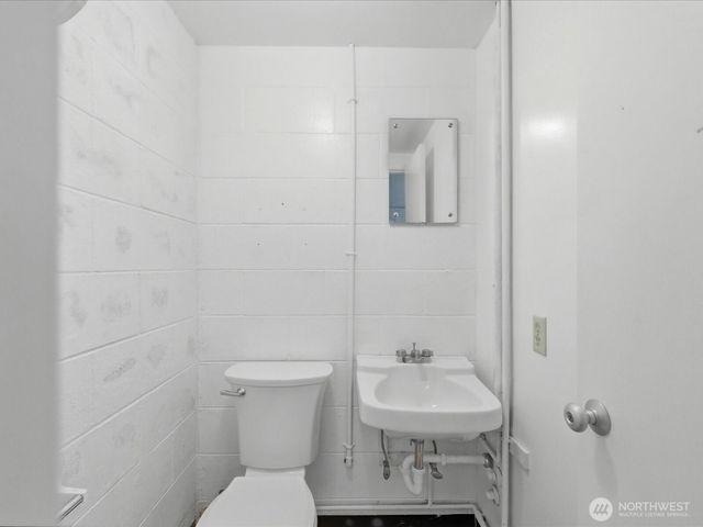 5802 Evergreen Way, Everett, WA 98203