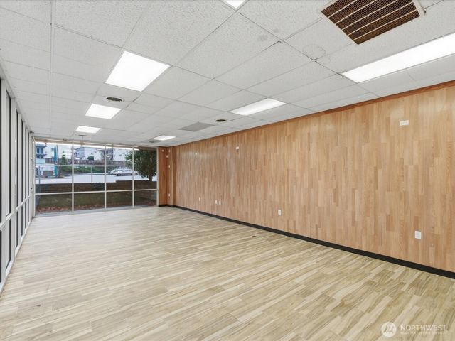 5802 Evergreen Way, Everett, WA 98203