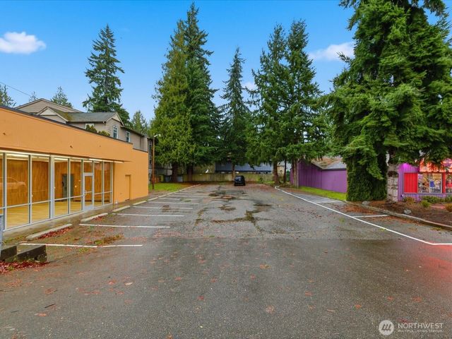 5802 Evergreen Way, Everett, WA 98203