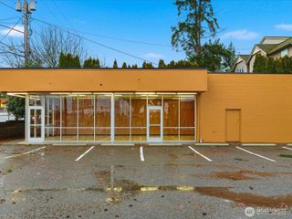5802 Evergreen Way, Everett, WA 98203