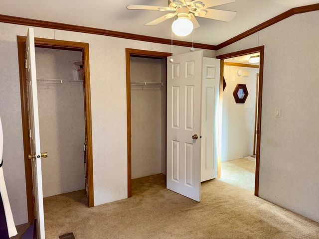 56 Nelson St, Salem, NH 03079