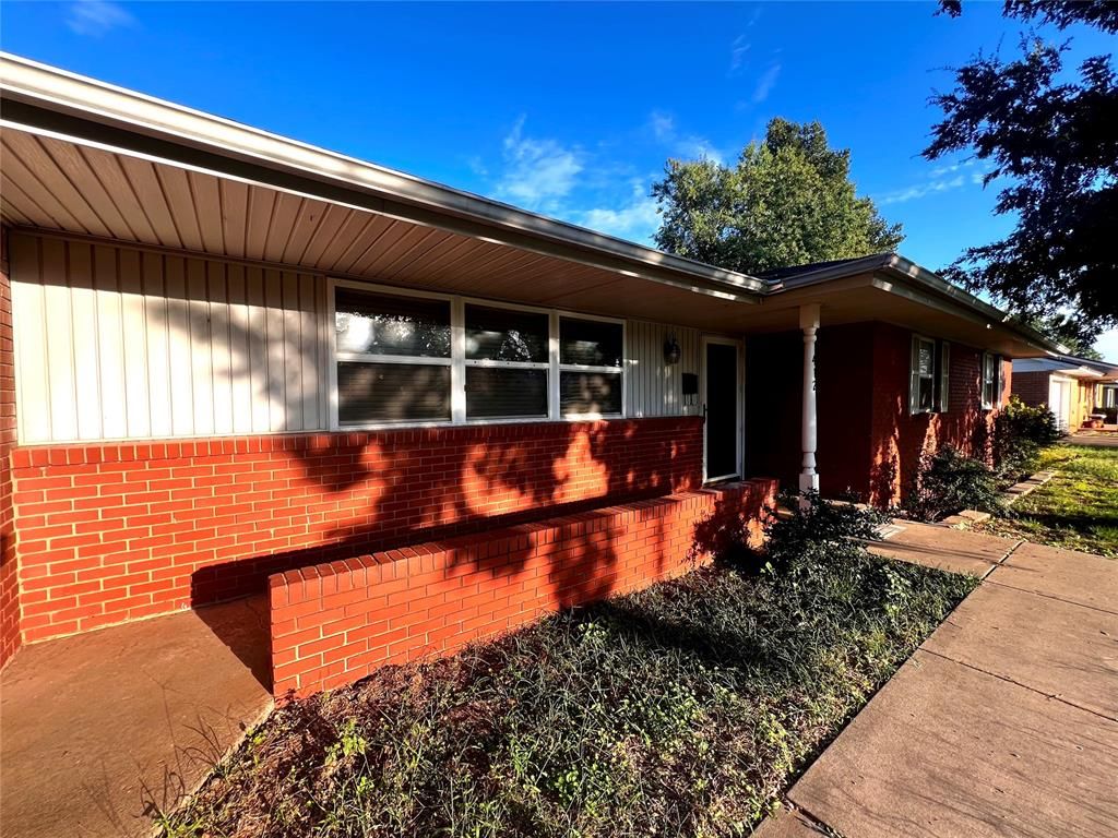 412 N Nevada Street, Weatherford, OK 73096