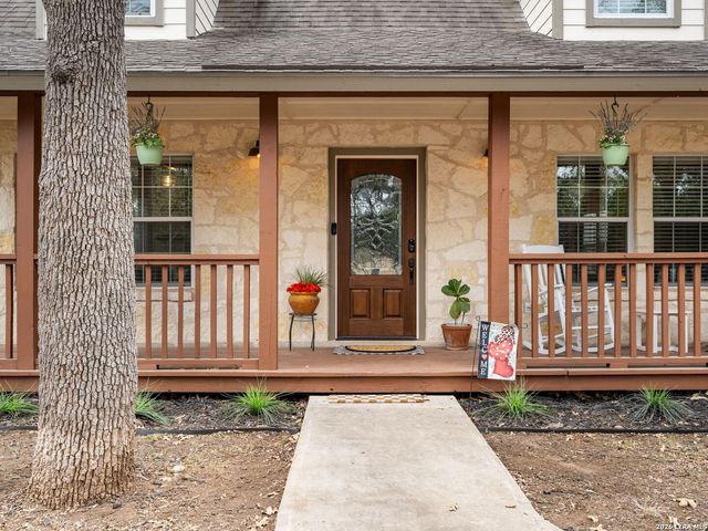 786 Deep Water Drive, Spring Branch, TX 78070