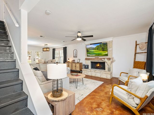 786 Deep Water Drive, Spring Branch, TX 78070