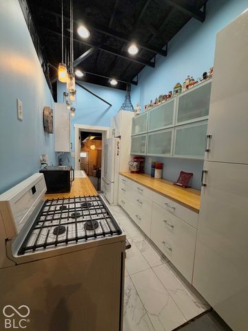2421 Central, Indianapolis, IN 46205
