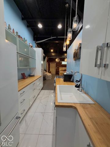 2421 Central, Indianapolis, IN 46205